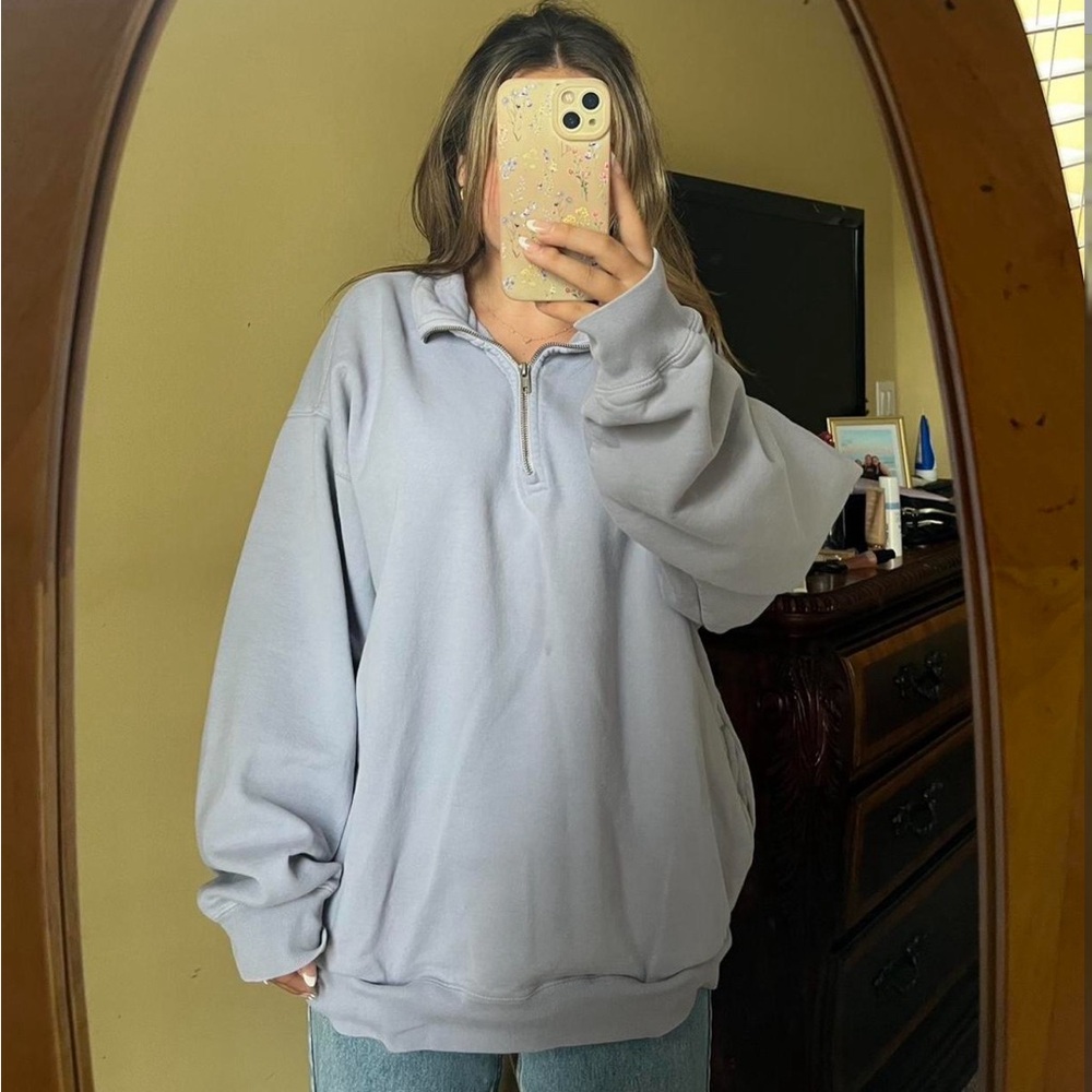 brandy melville missy sweatshirt